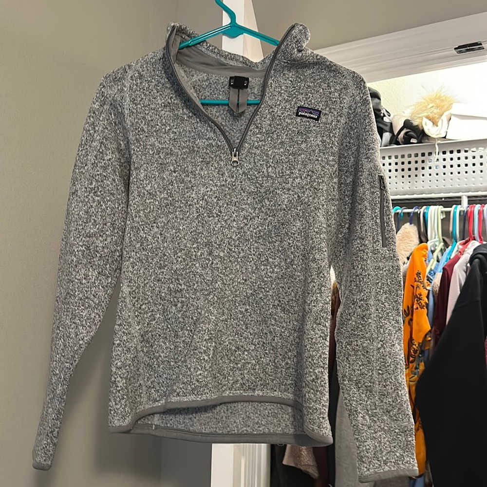 Gray Patagonia quarter zip long sleeve shirt kids xxl